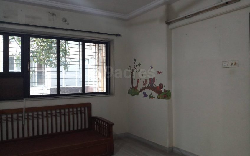 2 bhk with terrace Independent floor available for Rent In VileParle east.