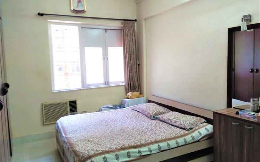 1 BHK Fully Furnished Flat In Juhu Lane For Rent